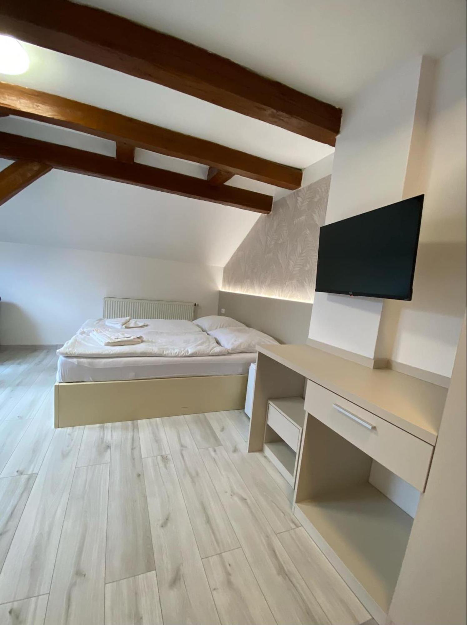 Hotel U Radnice As Aš Esterno foto