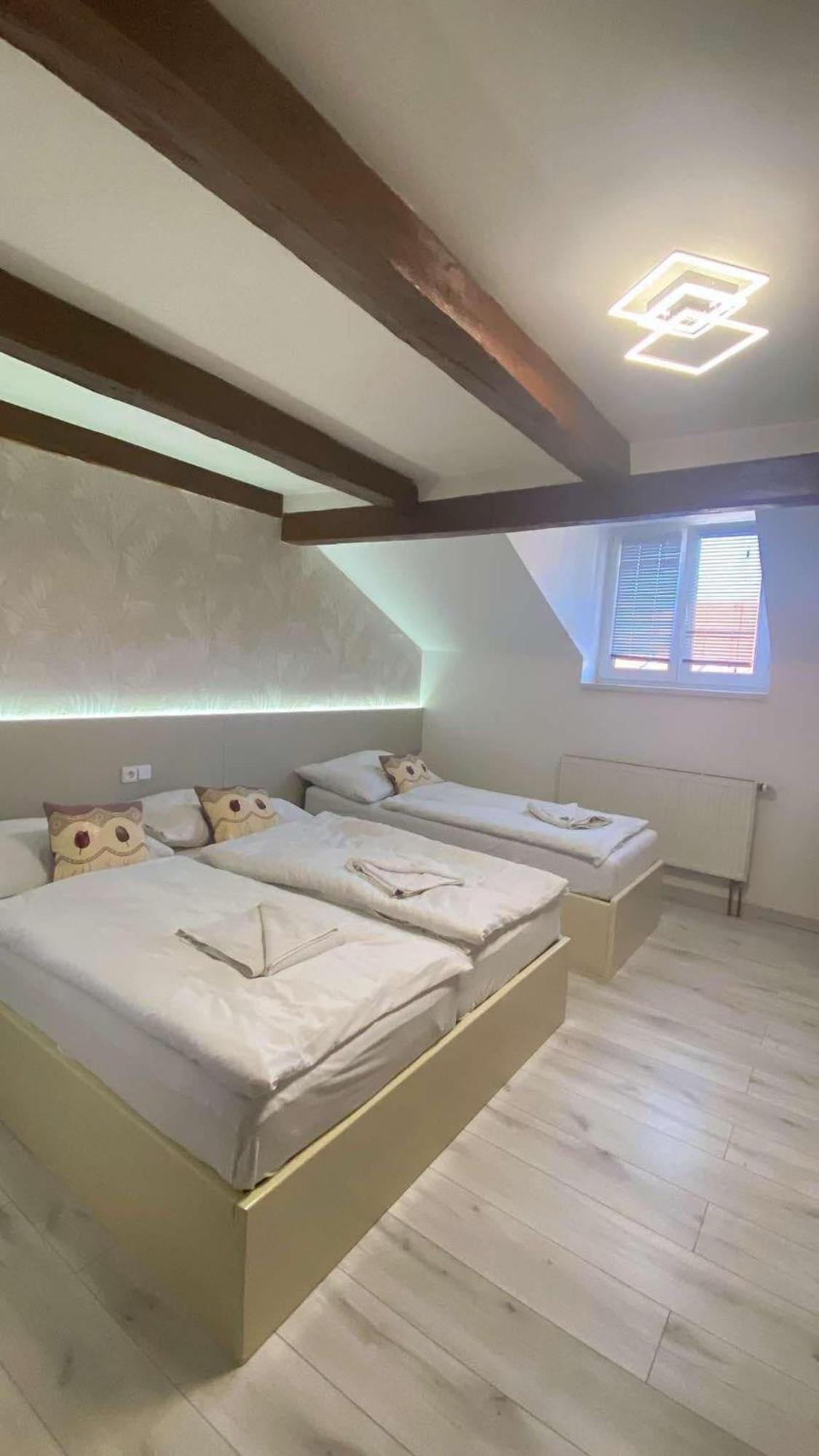 Hotel U Radnice As Aš Esterno foto